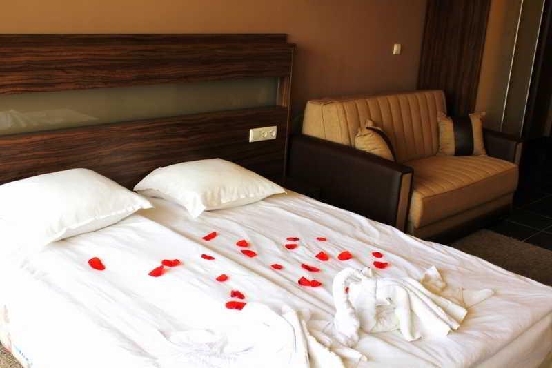 Hotel Boomerang - Słoneczny Brzeg Zewnętrze zdjęcie